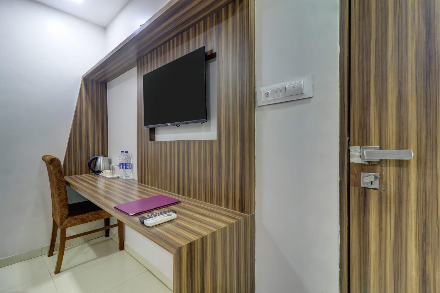 Hotel Blue Terminal มุมไบ ภายนอก รูปภาพ